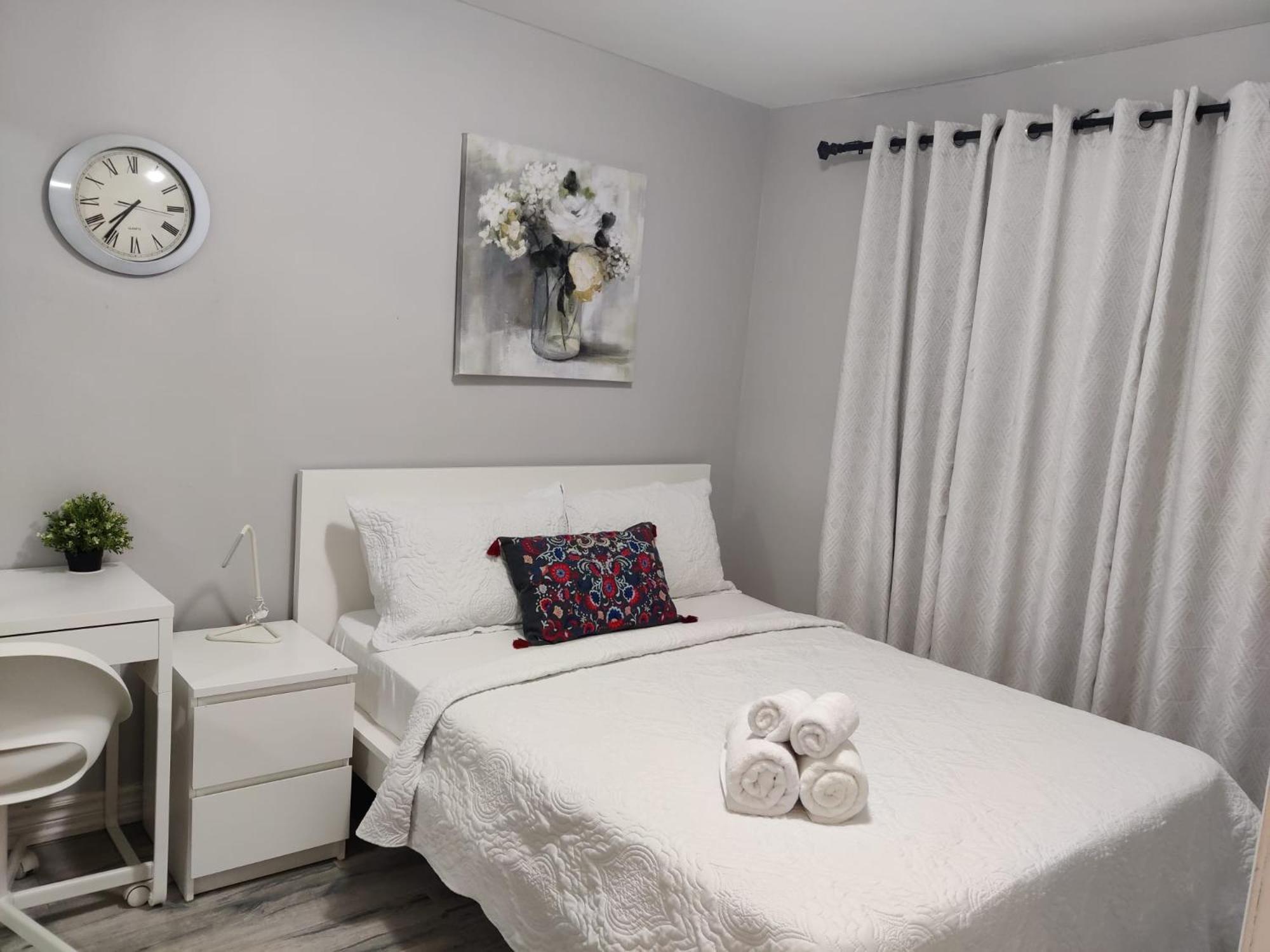 Spacious Mbr Near Kennedy Subway & Go Toronto Exterior photo